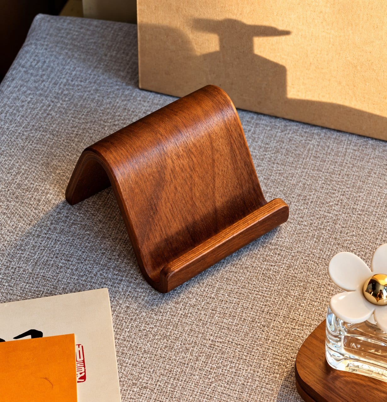 Support téléphone en bois